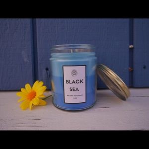 Black Sea Soy candle 🕯 Sea Salt and Amber scent